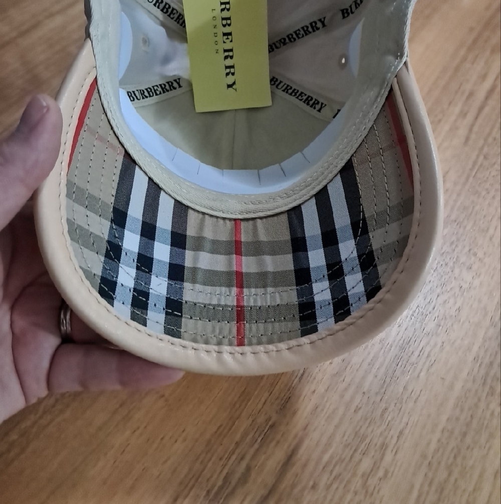 Unisex Burberry Tan Equestrian Embroidered Logo Cap - Picture 5 of 7